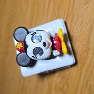 Disney New Doorables Custom Clip Magnet Minnie Mouse
